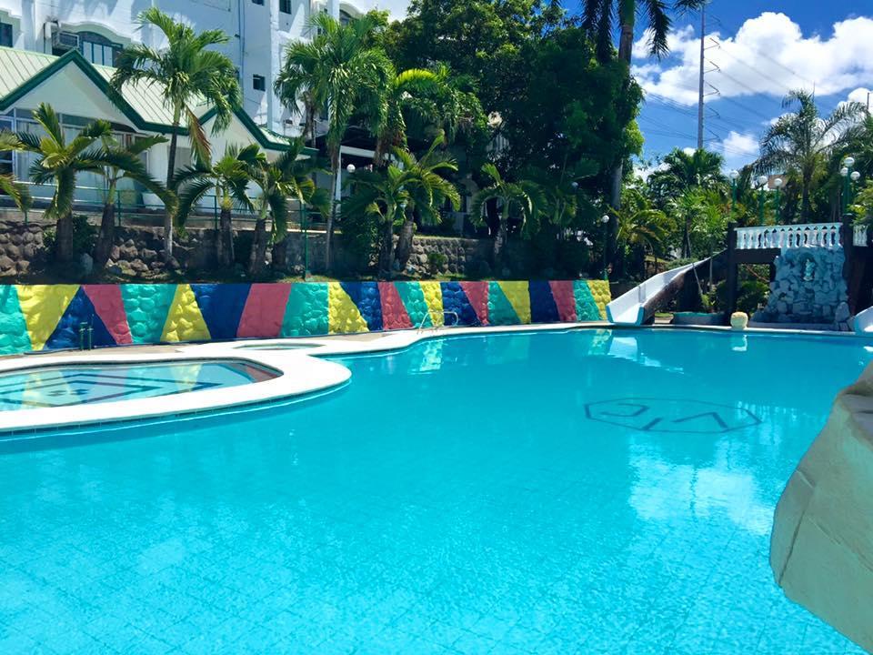 V Resort Dasma Dasmarinas Extérieur photo